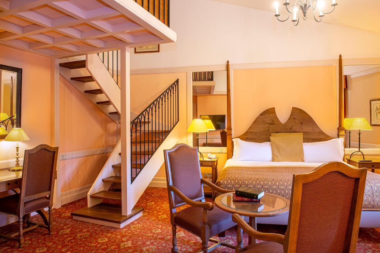 Hotel De La Cite Carcassonne - Mgallery Collection Kültér fotó A suite at the hotel